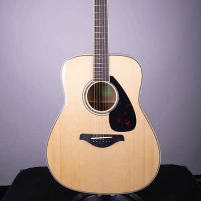 Yamaha FG840 Acoustic Natural Dreadnaught Guitar - Solid Top, Maple Back and Sides image 2