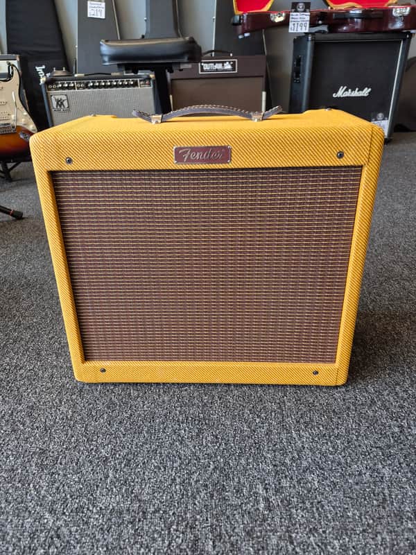 Fender Blues Junior LTD - Lacquered Tweed with Foot Switch and Amp Cover image 1