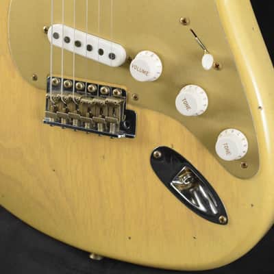 Mint Fender Limited Edition 1954 Roasted Stratocaster Journeyman Relic Natural Blonde 1-Piece Roasted Quartersawn Maple Fingerboard image 4