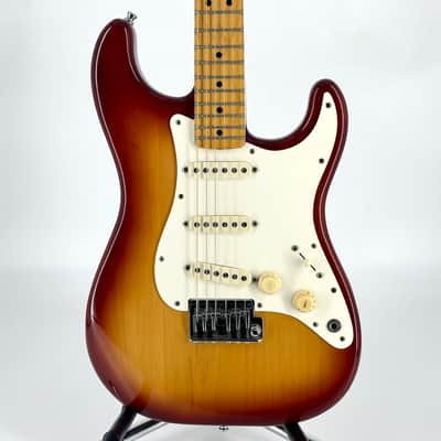 1983 Fender American Stratocaster - Sienna Sunburst image 4