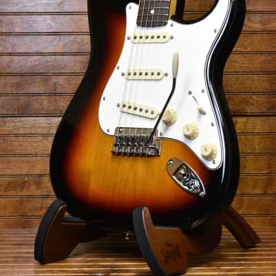 Player II Stratocaster®, Rosewood Fingerboard, 3-Color Sunburst image 1