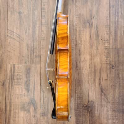D Z Strad Violin Model 1000 Full Size 4/4 with Dominant Strings, Bow, Case and Rosin (Full Size - 4 image 6