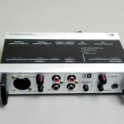 Native Instruments Audio 8 DJ USB Audio Interface image 1