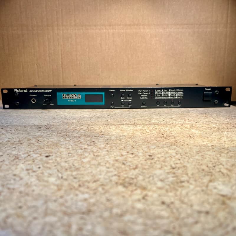 Roland M-BD1 Drum & Bass Sound Expansion Synthesizer Module Roland M-BD1 Drum & Bass Sound Expansion Synthesizer Module