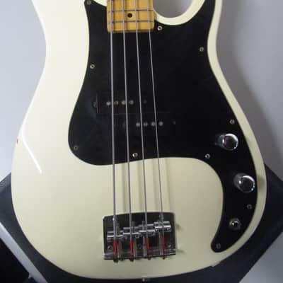 Peavey Fury Bass 1993 White image 2