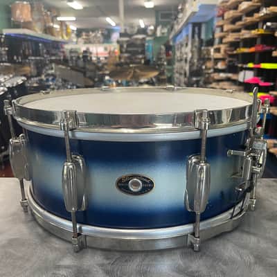 Slingerland 5.5x14 Chicago Badge 1956-1959 Radio King Student Model Duco Blue / Silver image 2