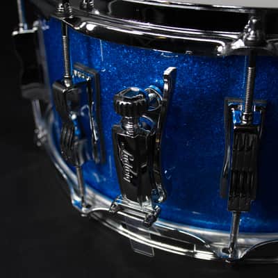 Ludwig 6.5" x 14" Classic Maple Snare Drum, Blue Sparkle image 3