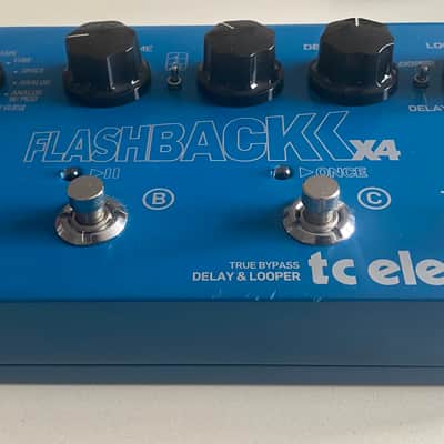 TC Electronic Flashback X4 Delay & Looper 2011 - 2019 - Blue image 2