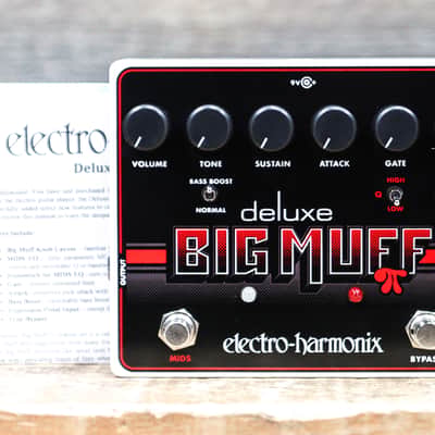 Electro-Harmonix Deluxe Big Muff Pi Fuzz with Foot-Switchable Mids Effect Pedal image 7