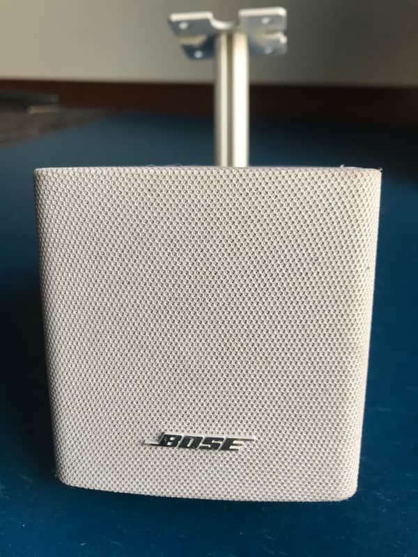Bose Acoustimass Series III Singlecube Speaker White image 1