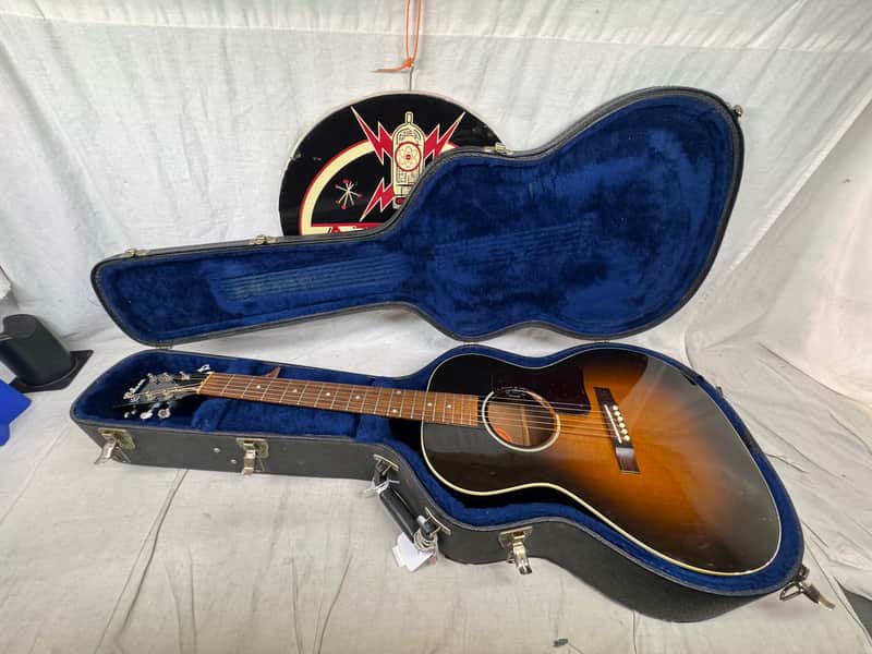 Gibson L-00 L00 Blues King Parlor Acoustic Guitar with Case 2003 image 1