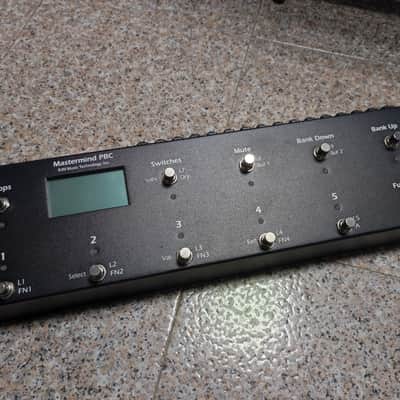 RJM Mastermind PBC 10 MIDI controller Looper Switcher image 3