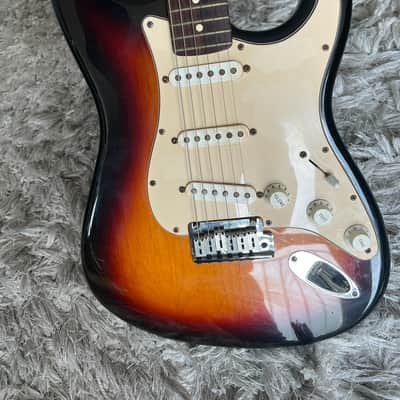 Fender stratocaster american standard 2005 - sunburst image 8