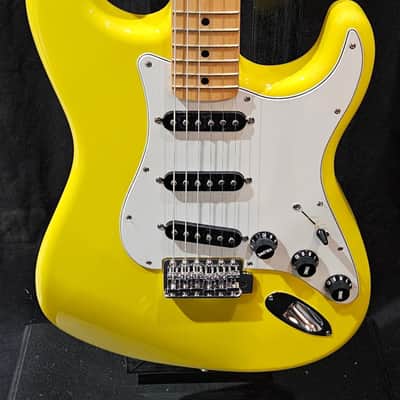 Fender Made in Japan Limited International Color Stratocaster Maple Fingerboard Monaco Yellow 2023 image 2