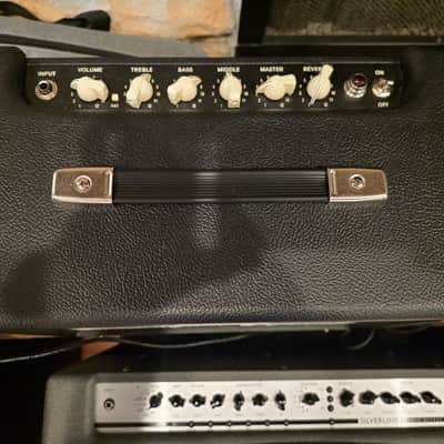 Fender Blues Junior IV 15-Watt 1x12" Guitar Combo 2018 - Present Black image 2