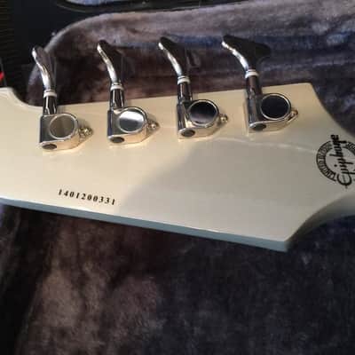 Epiphone Thunderbird Bass 2014 TV Silver w/OHSC image 9