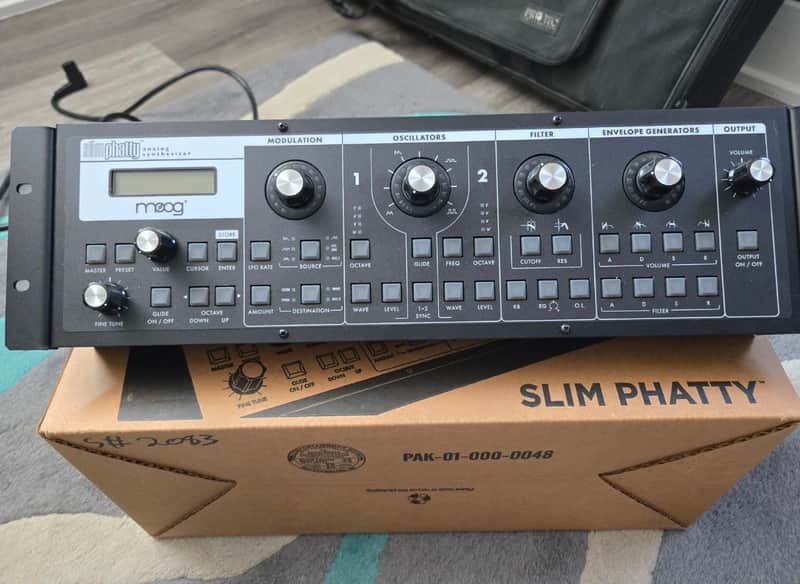 Moog Slim Phatty 2010s - Black image 1