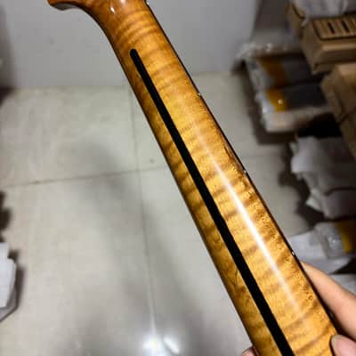 22frets Roasted flame Maple guitar neck Rosewood fingerboard 25.5 inch Bone nut gloss hole：10mm image 6
