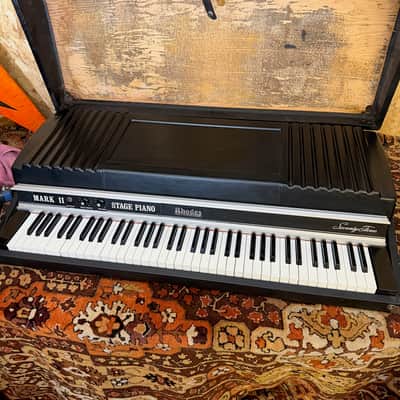 Vintage 1981 Fender Rhodes Mark Two MKII Stage 73 Electric Piano w/ Legs & Pedal image 5
