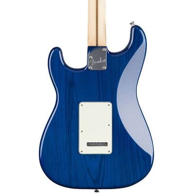 fender deluxe stratocaster sapphire blue transparent image 4