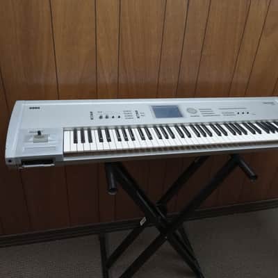 Korg Triton Workstation/Sampler Pro image 1
