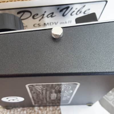 Fulltone CS-MDV MkII Custom Shop Mini Deja Vibe MkII 2010s - Silver Bild 7
