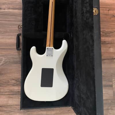 Kramer Pacer Deluxe USA Vintage 1986-87 White image 4