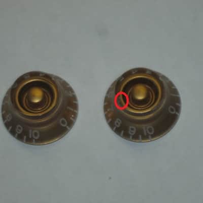 TWO very lightly used genuine Gibson Gold TOP HAT Knobs (ONLY 2 of the 4 knobs from PRHK-020 set are for sale) TOP Edge of ONE OF THE KNOBS has two very short very light nick image 9