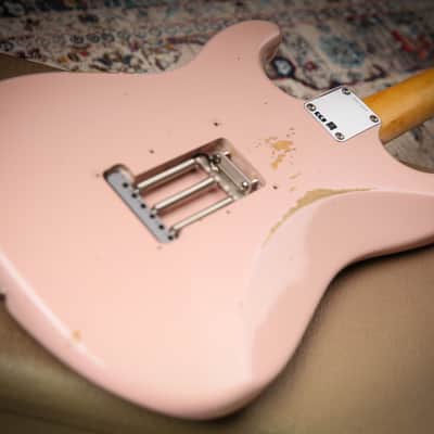 Fender USA Custom Shop 63' Relic Stratocaster Shell Pink image 16
