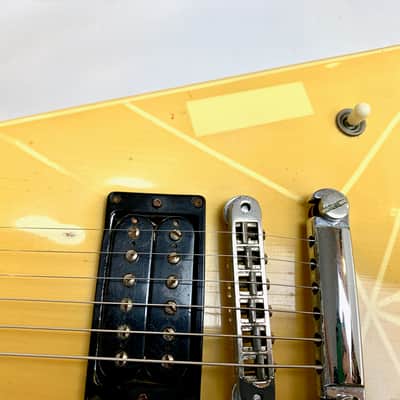 Gibson Flying V 1984 Alpine White image 9