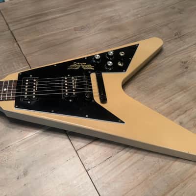Gibson Limited Edition Government Series II Flying V 2013 - Tan image 3