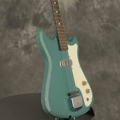 1965 SILVERTONE model 1417 L 1413 w/Vibrato TURQUOISE image 7