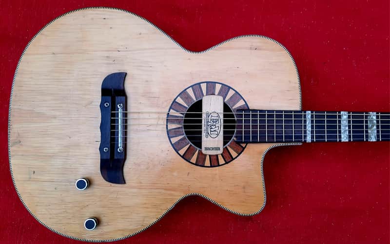 Wolfgang Hüttl Jumbo Steelstring Cut Away 1960s - Natural - Good