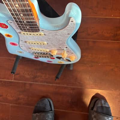 Fender Noiseless pickups, fender bridge, unknown body - Sonic blue image 3