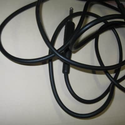 lightly used genuine Fender instrument cable, 10 feet, black PVC - Professional OFC (oxygen-free copper) Noiseless Instrument Cable (1/4" Straight TS Male to 1/4"Straight TS Male plugs) image 24