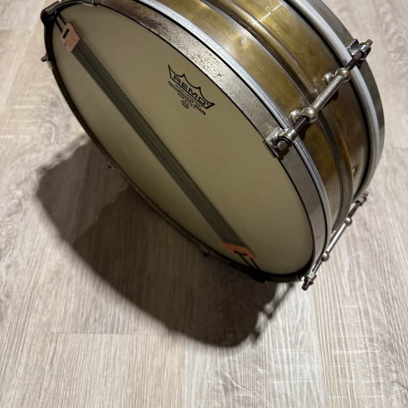 1920 Ludwig Universal 5 x15 Natural