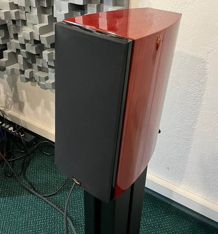 Aerial Acoustics 5T Bookshelf Speakers (High Gloss Rosenut) - Demo/Floor Model