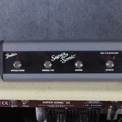 Fender Super Sonic 22 1 x 12 Combo Amplifier - Blonde - 2nd Hand image 11