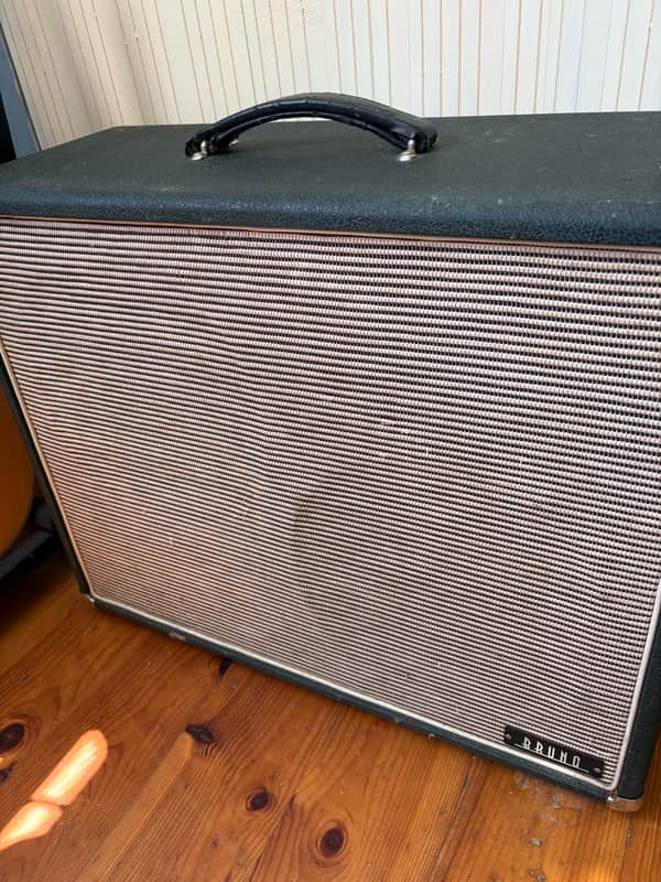 Bruno 2x12 Speaker Cabinet (Loaded with Celestion Vintage 30 Speakers) image 1