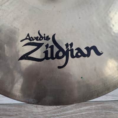Zildjian 18" A Custom Fast Crash Cymbal 2002 - Present - Brilliant image 2