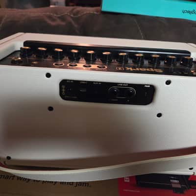Immagine Positive Grid Spark 2 50-Watt 2x4" Digital Modeling Guitar Combo 2024 - Present - Pearl - 4