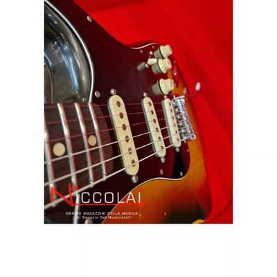 Fender Stratocaster 3-Color Sunburst 1975 Ex Demo image 13