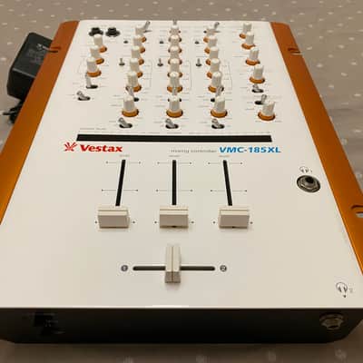 Vestax VMC 185 XL - Blanco image 2