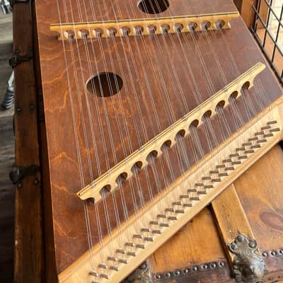(DKF18097) MVH 2002 Hammered Dulcimer with Hammers image 2