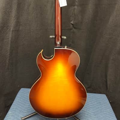 Eastman AR480CE-SB John Pisano- Present - Sunburst image 9