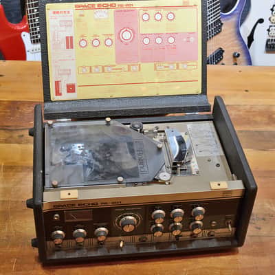 Roland RE-201 Space Echo Tape Delay Reverb image 6
