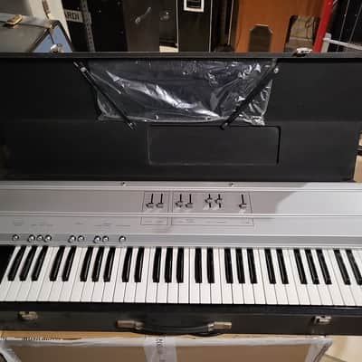 ELEX Electronic Piano K3 '70 - Nero / Argento image 4