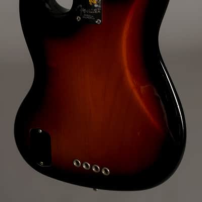 Fender American Elite Jazz Bass 2016 - Three Tone Sunburst image 6