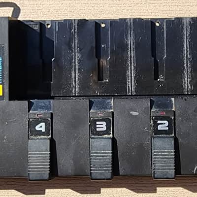 Korg PME-40X Professional Modular Effects System Pedalboard (Empty, Unloaded) Vintage Effect Pedal Module Board Plug-and-Play 1980's image 2
