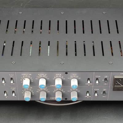 Neve 33609 early Stereo Compressor/Limiter AKA “Metal Knobs” Original SUPERB! image 2